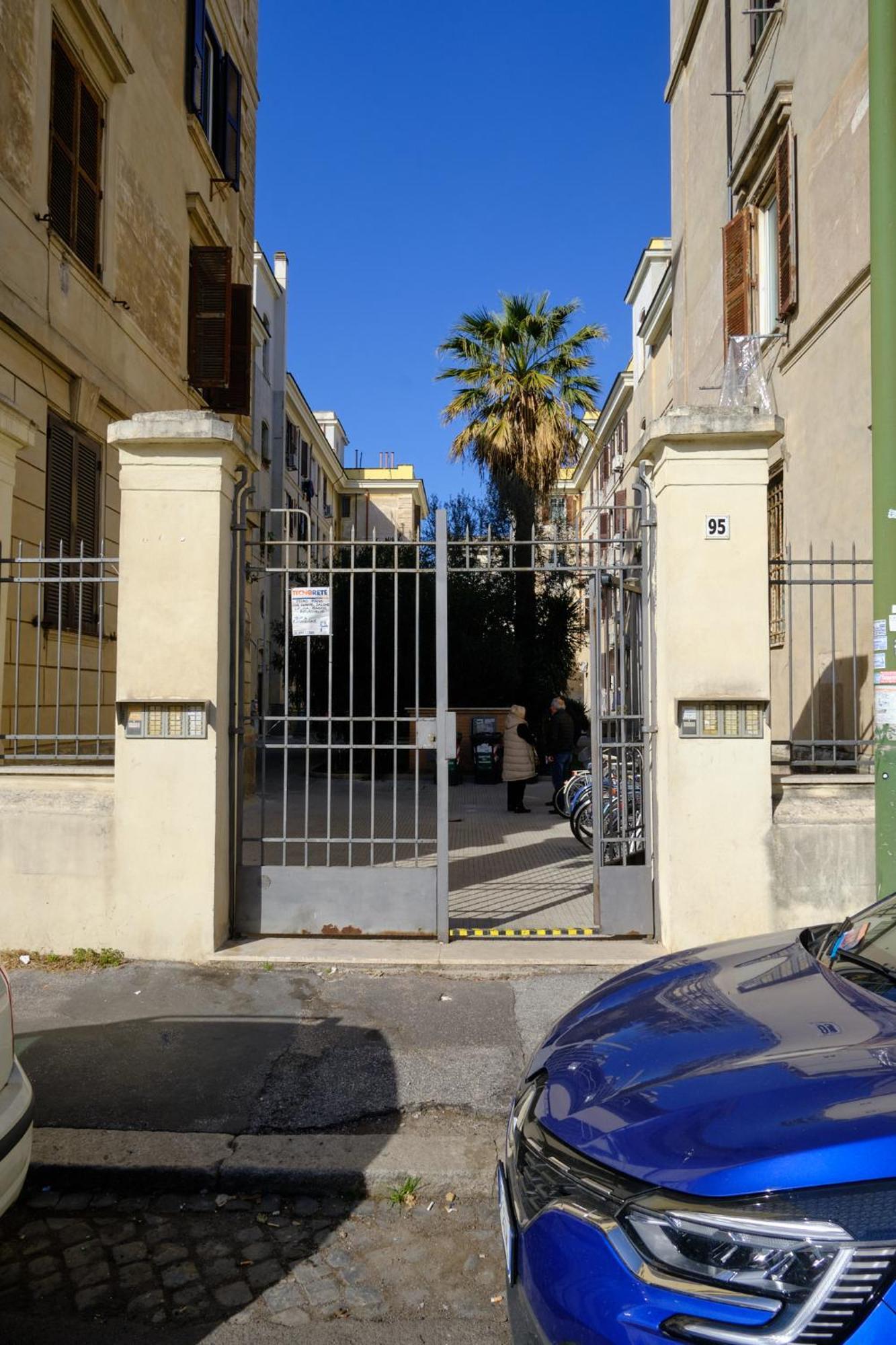 Testaccio Guest House Рим Екстериор снимка